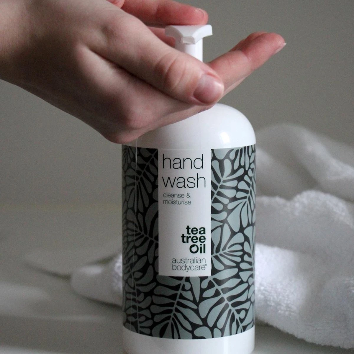 Australian Bodycare Hand Wash 500 Ml - Vochtinbrengende & Effectieve Handzeep Met 100% Natuurlijke Tea Tree Olie - Effectief Tegen Vuil - Houdt De Goede Flora Van De Huid In Balans - Geschikt Voor Alle Huidtypen - Afbeelding 7