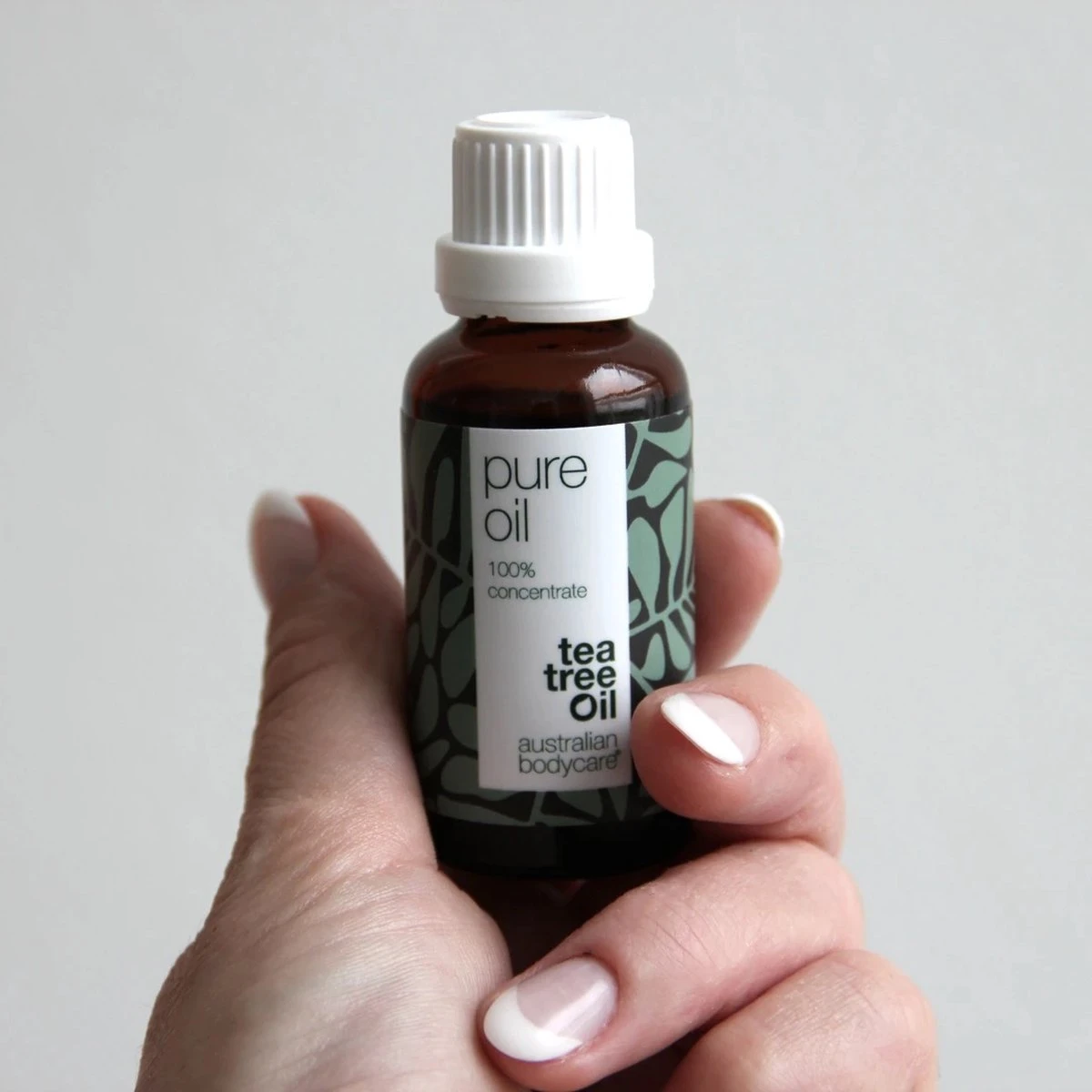 Australian Bodycare Pure Tea Tree Olie 10 Ml - 100% Puur Natuurlijke Tea Tree Olie Uit Australië Tegen Huidproblemen - Houdt De Goede Flora Op De Huid In Balans - Effectief Bij Jeugdpuistjes En Pukkeltjes - Afbeelding 3