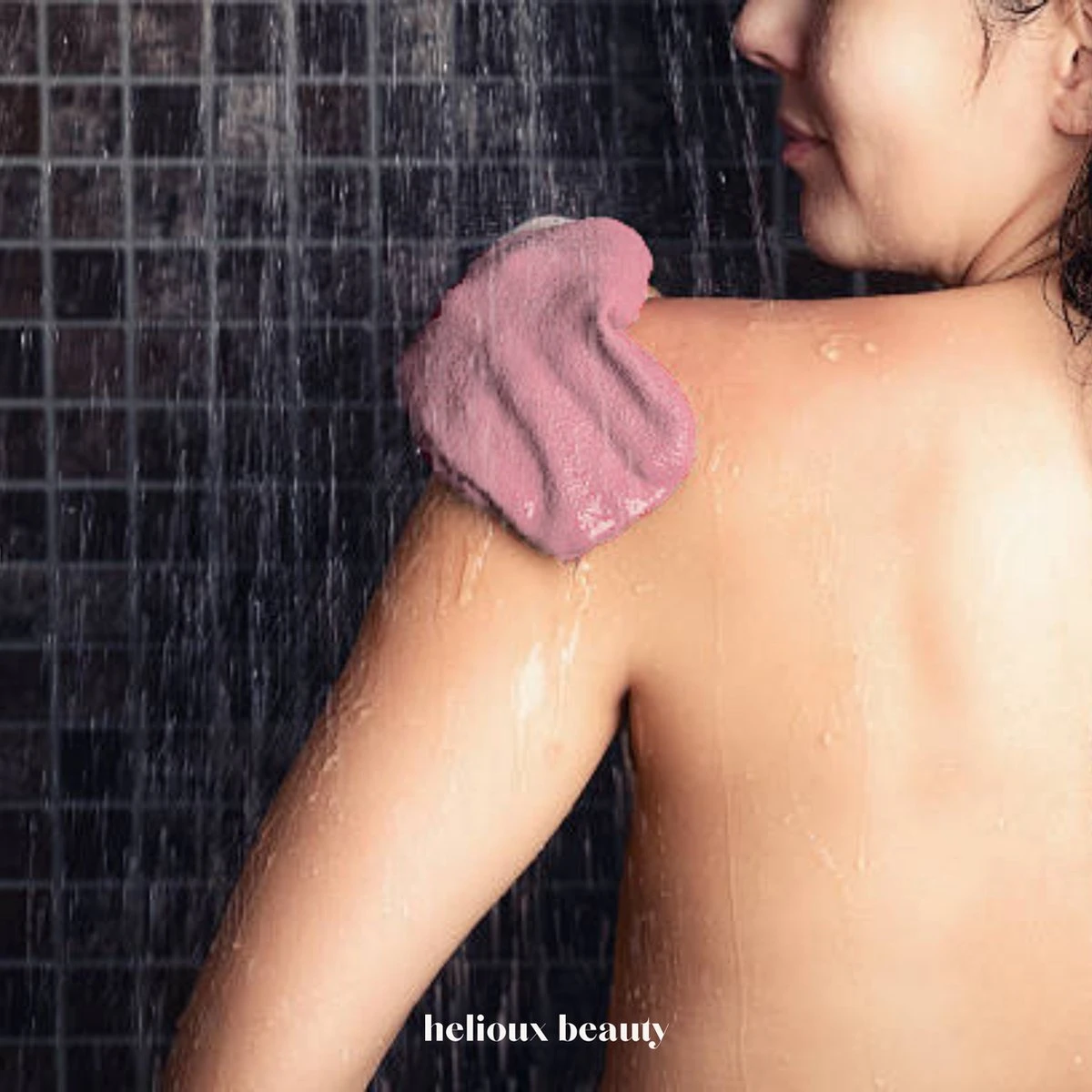 Helioux® Exfoliating Glove - Scrub Handschoen Washand - Voor Lichaam & Gezicht - Verwijderen Van Dode Huidcellen Of Zelfbruiner - Roze - Pink - Afbeelding 11