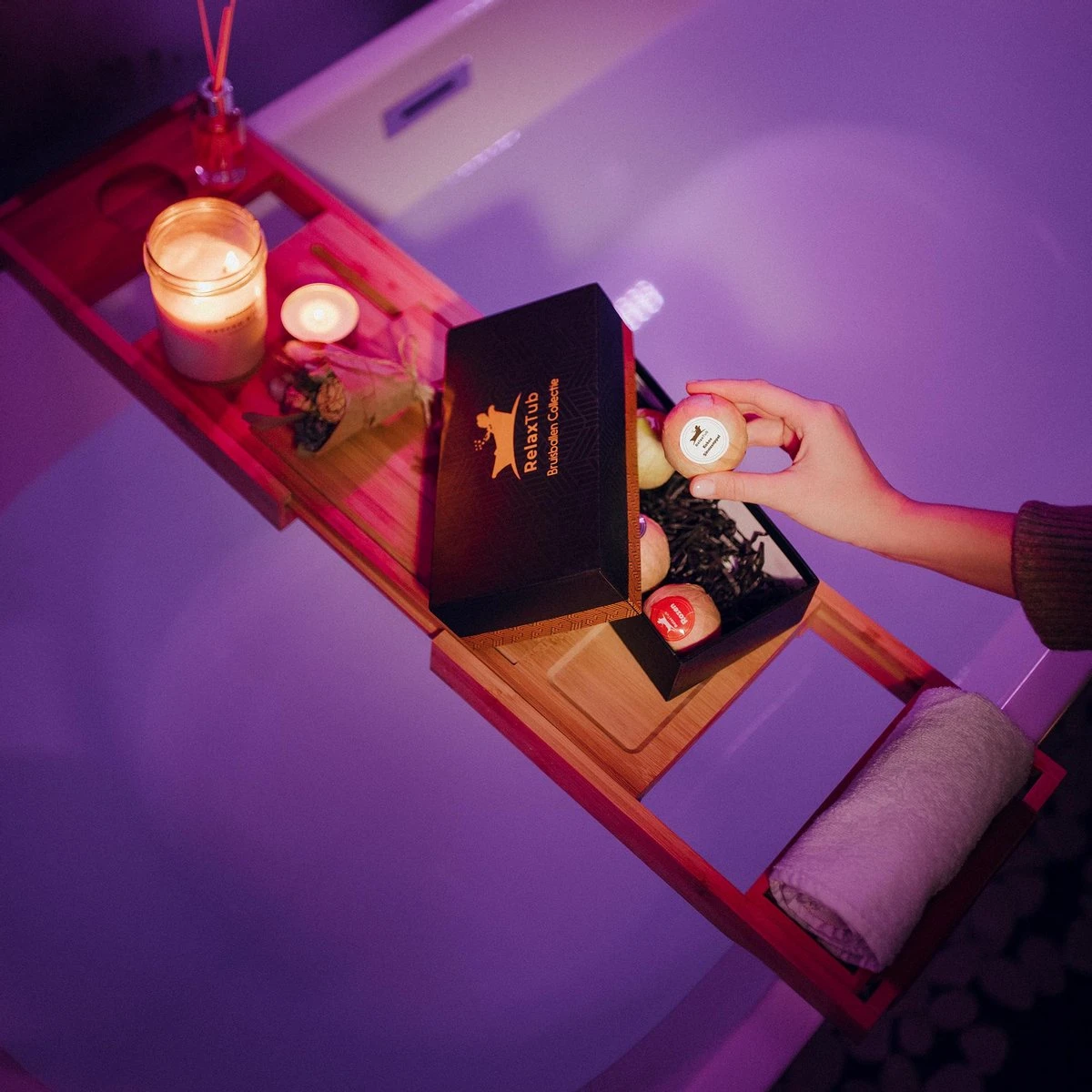 RelaxTub® Bruisballen - Bruisballen Voor Bad - Natuurlijke Kokosboter & Arganolie - Bath Bombs - Badbom - Badballen - Dierproefvrij - 8 X 80g XL Formaat - Inclusief Luxe Cadeauverpakking - Geschikt Voor Volwassene & Kind - Afbeelding 5